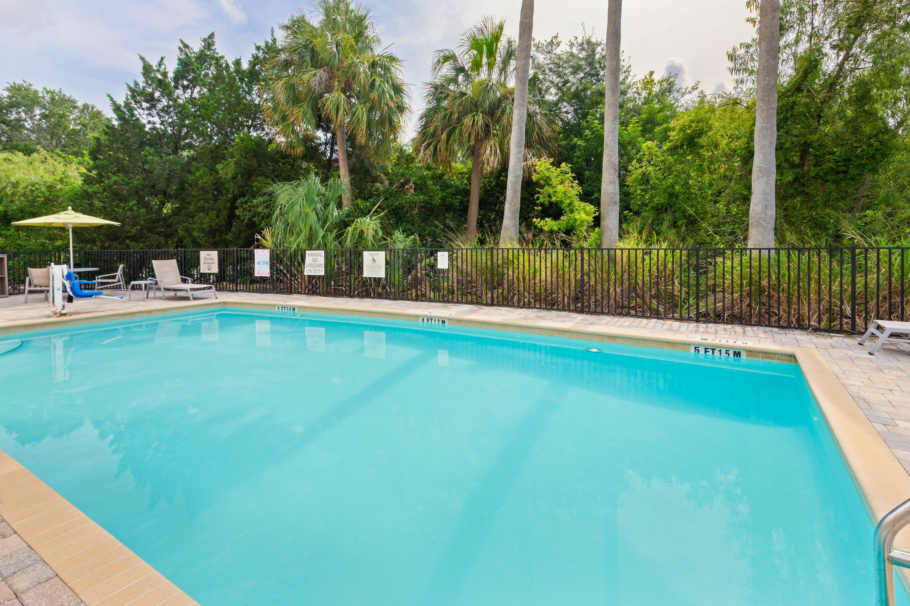 Holiday Inn Express Hotel & Suites Largo-Clearwater By Ihg Esterno foto