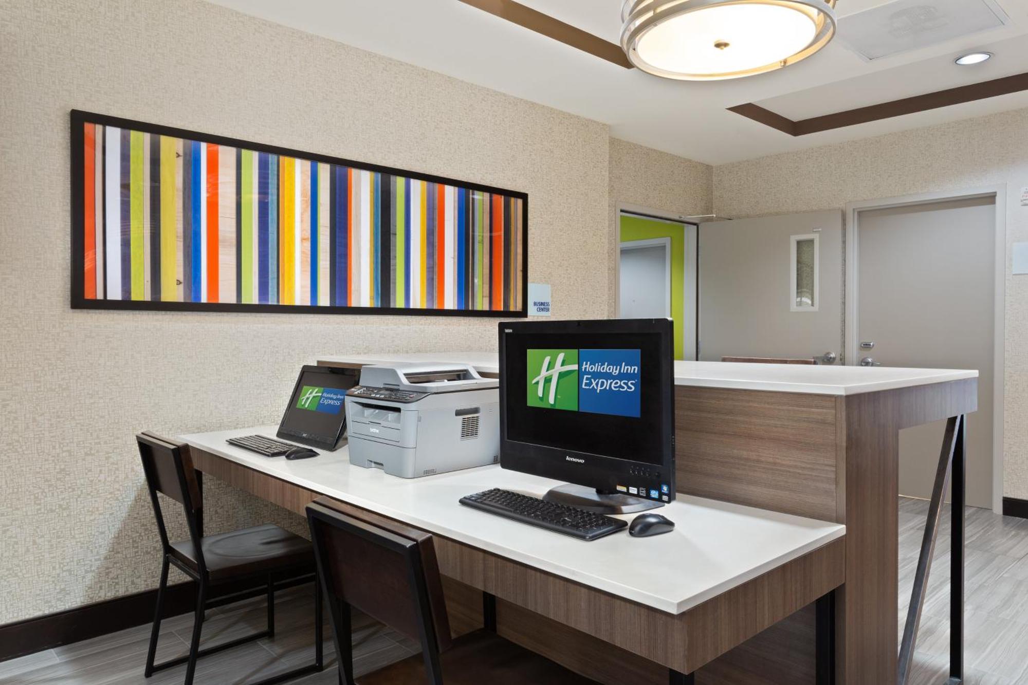 Holiday Inn Express Hotel & Suites Largo-Clearwater By Ihg Esterno foto